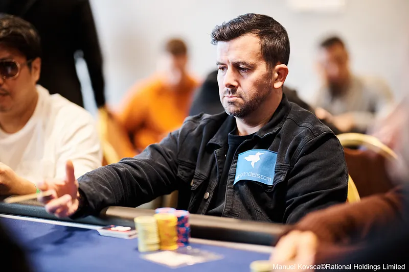 L’hero call con asso-alta di Andras Nemeth tre left al 10k Mystery Bounty EPT